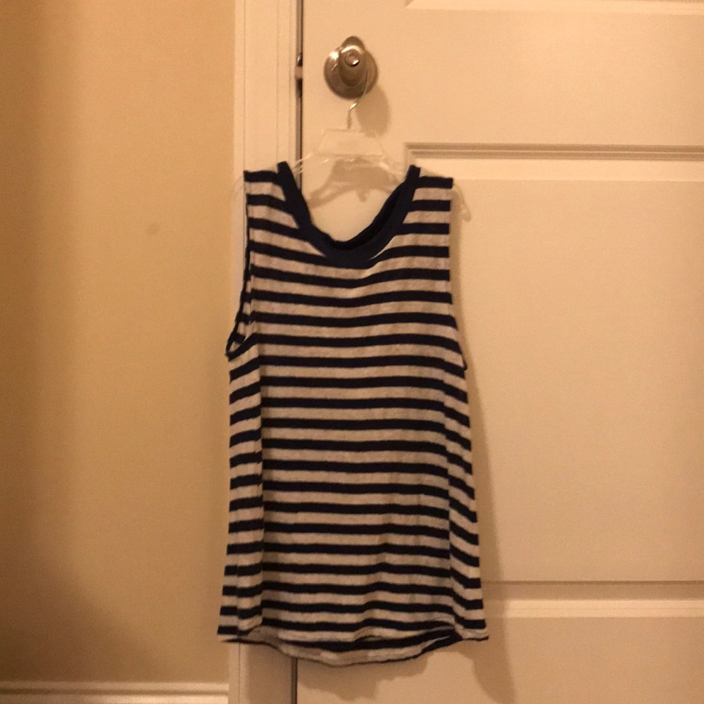 Navy and white striped vineyard vine tank top.